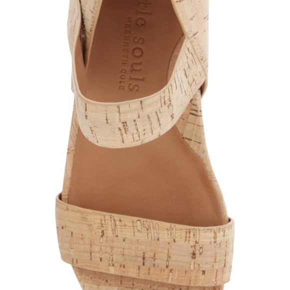 Gentle Souls by Kenneth Cole Gianna Natural Cork Sandals - Picture 8 of 12
